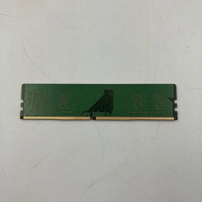 【なんば店】中古  PC4-25600 8GB デスクトップ用(DDR4-3200) 140727 