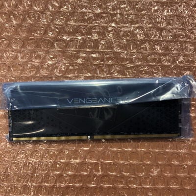 【宮崎恒久店】中古  PC4-25600 32GB デスクトップ用 143224 