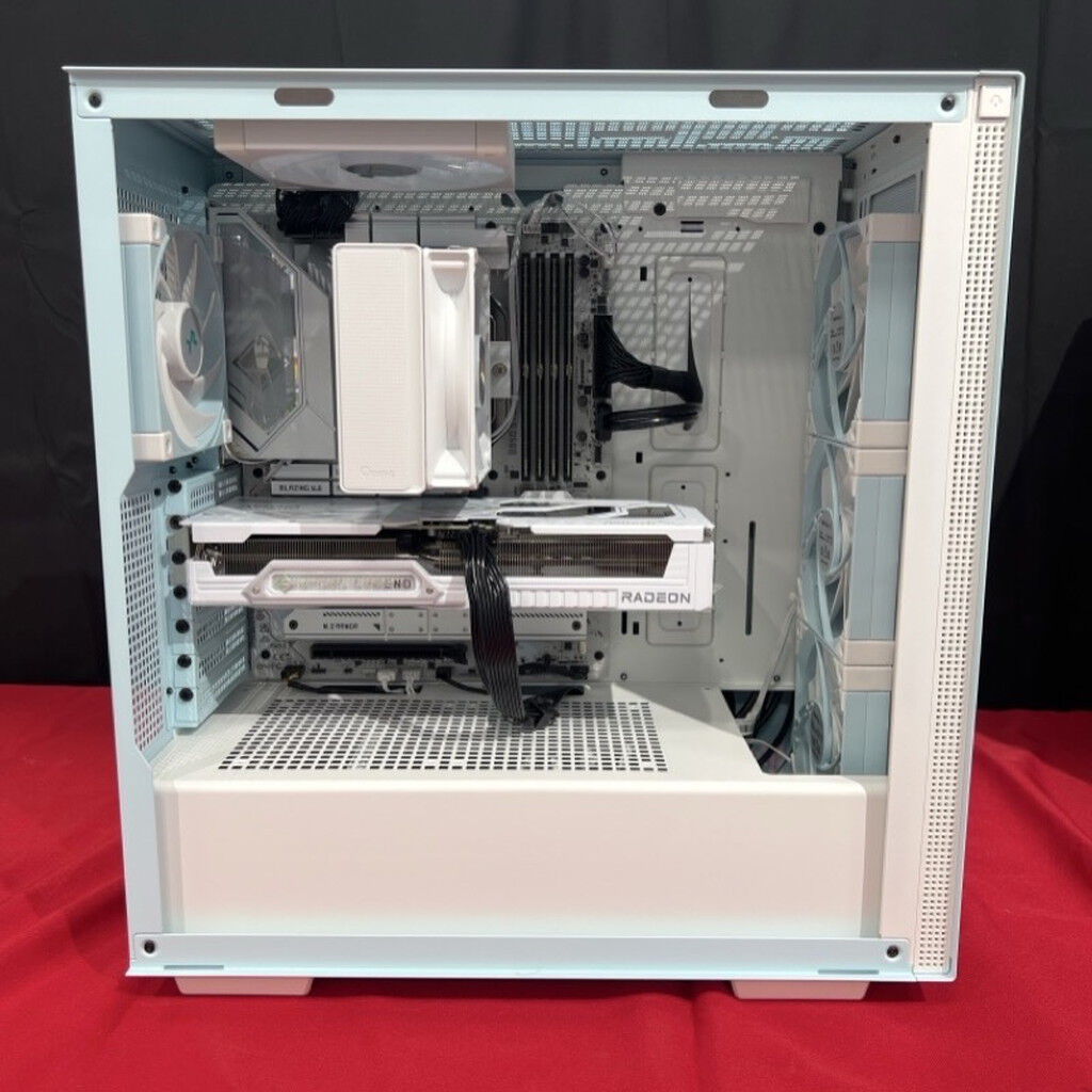 中古 Deepcool 自作パソコン(Ryzen 7 9700X/128GB/SSD500GB/なし