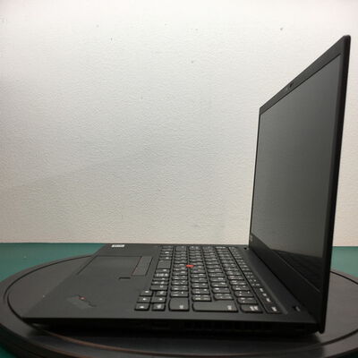【佐賀南部バイパス店】中古  Lenovo ThinkPad X1(i7-10510U/16GB/SSD512GB/W11P) 5250001335 