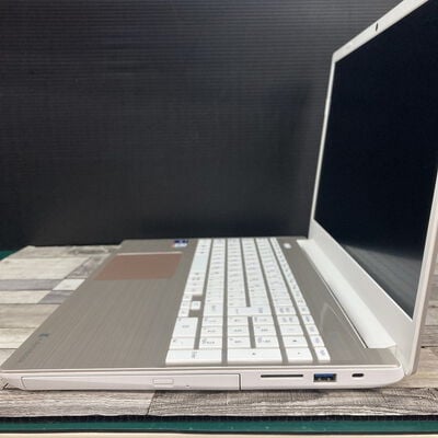 【広島店】中古  dynabook P1T6VPEG(i7-1260P/8GB/SSD256GB/DVDマルチ/GigabitLAN&WIFI/W11H) 3320005069 