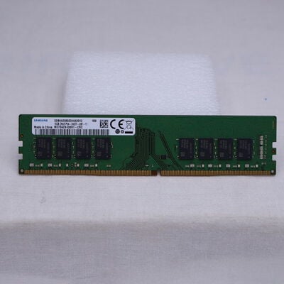 【通販センター】中古  PC4-19200 16GB デスクトップ用(DDR4-2400) 135639 