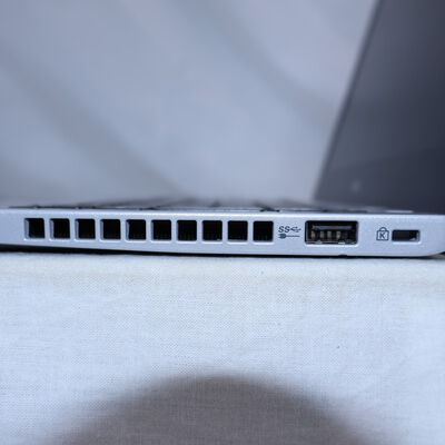 【通販センター】中古  【ジャンク品/保証無/返品質問不可】NEC VersaPro タイプVB　PC-VKM17BZG4 (Core i5 8350U/8GB/SSD256GB/-/オンボード/12.5ｲﾝﾁ/1366x768/Wi-Fi/WEBCAM/-) 176664 
