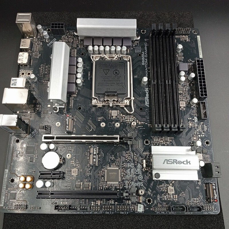 中古 ASRock B660M Phantom Gaming 4 (B660 mATX DDR4) 150359