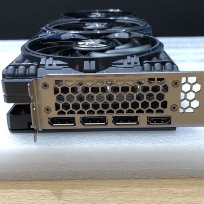 【甲府飯田店】中古  Palit NE7507T019T2-GB2031U(RTX5070Ti GamingPro-S) 4720001897 