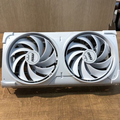 【姫路店】中古  MSI GeForce RTX 5070 12G VENTUS 2X OC WHITE 4740001165 