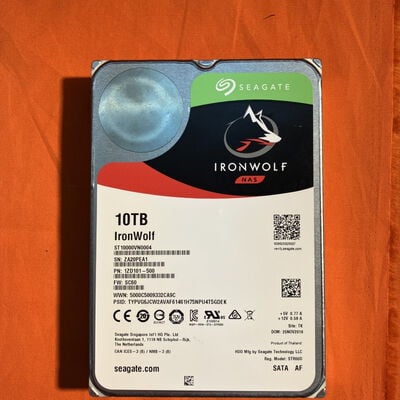 【なんば店】中古  Seagate ST10000VN0004（3.5インチ HDD 10TB SATA） 181352 
