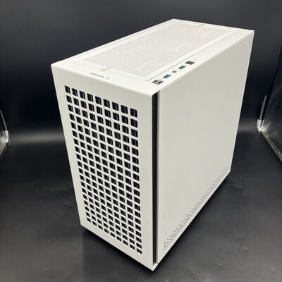 【熊本浜線店】中古  DEEPCOOL CH370 WH(mATX ｶﾞﾗｽ WH) 5370000851 