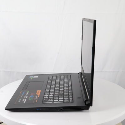 【通販センター】中古  GIGABYTE AORUS 7 NA(Intel Core i7 9750H/16GB/SSD500GB+HDD1TB/なし/NVIDIA GeForce GTX 1650 4GB/17.3/1920x1080/Wi-Fi/W11H64 MAR) 185378 