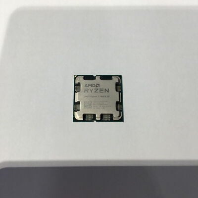 【松山環状枝松店】中古  AMD Ryzen 7 7800X3D (AM5/4.2/104M/C8/T16/120W) 157139 