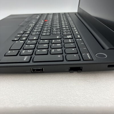 【新潟店】中古  LENOVO E15 Gen2 MSO 指紋認証あり (Intel Core i5 1135G7 2.4GHz/8GB/SSD256GB/-/オンボード/15.6/1920x1080/GbE/Wi-Fi/WEBCAM/W11P/Microsoft Office Home and Business 2024) 188499 