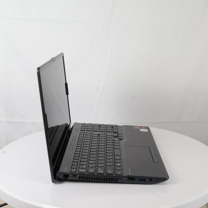 中古 Fujitsu LIFEBOOK WAA/J2 FMVWJ2AA72(AMD Ryzen 7 5700U/32GB