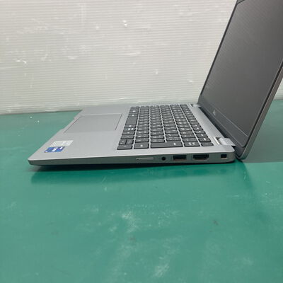 【浦添城間店(沖縄)】中古  DELL Latitude 5320 (Intel Core i7 1185G7 3.0GHz/16GB/SSD256GB/-/-/13.3/1920x1080/Wi-Fi/WEBCAM/W11H MAR) 183658 