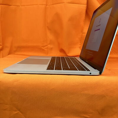 【なんば店】中古  Apple MacBook Pro 13インチ 2017 シルバー Core i5 2.3GHz/8GB/256GB SSD MPXU2J/A 135869 
