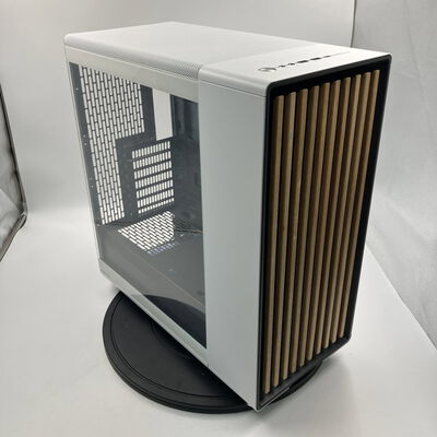 【なんば店】中古  FractalDesign FD-C-NOR1C-04(North Chalk WH TGC) 3280023398 