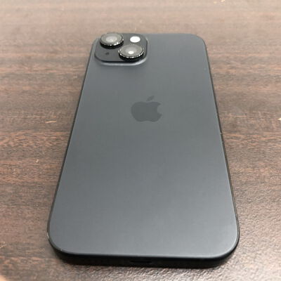 【福山ココローズ店】中古  【au版SIMフリー】Apple iPhone15 無印 256GB ブラック MTMN3J/A 161083 