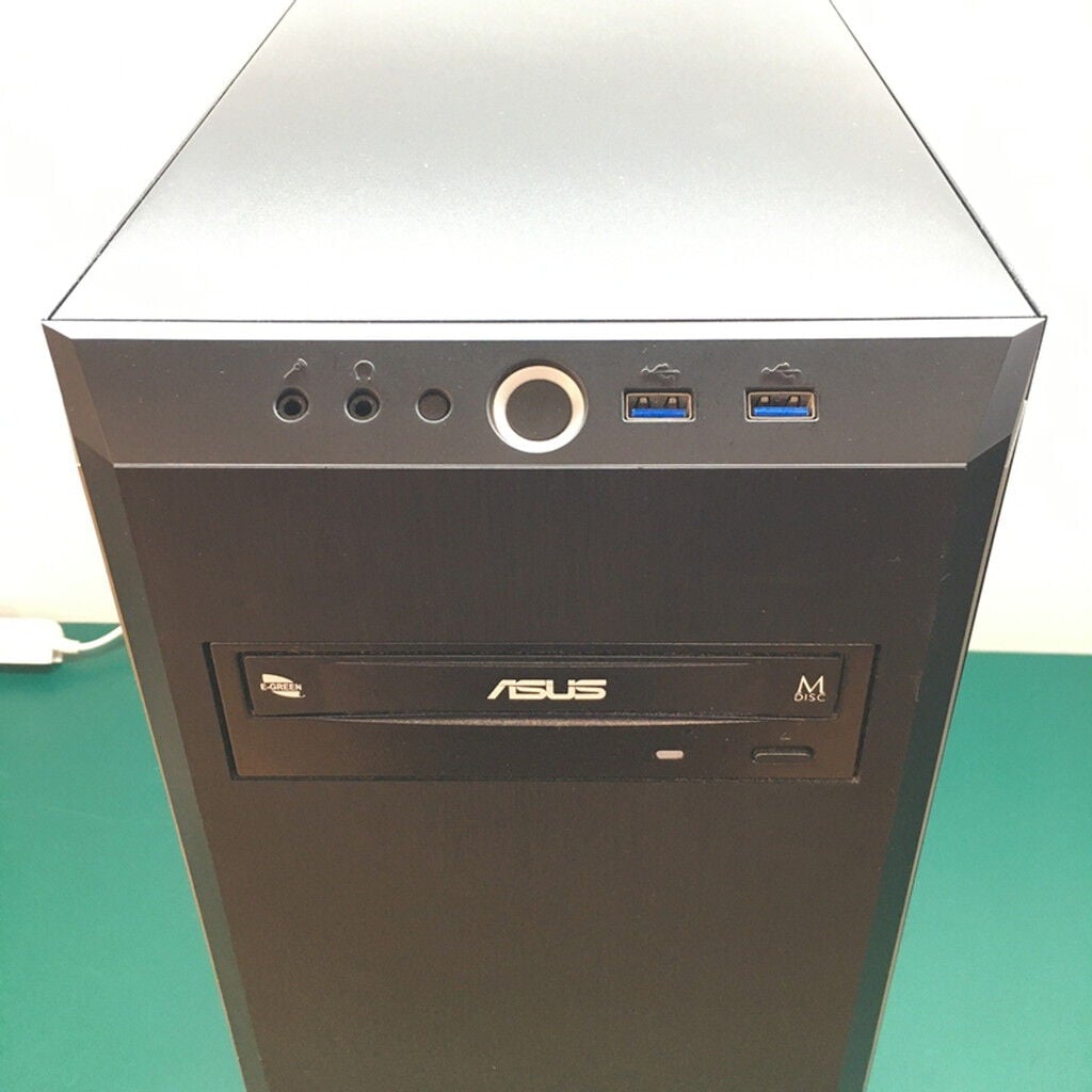 中古 オリジナル 自作PC(i7 9700K/16GB/SSD512GB/HDD2TB/RTX2060