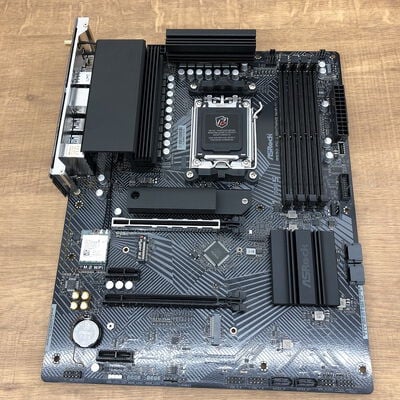 【宇都宮鶴田店】中古  ASRock B650 PG Lightning WiFi (B650 AM5 ATX DDR5) 5280000790 