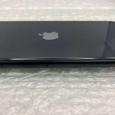 【秋葉原本店】中古  【au版SIMフリー】Apple iPhoneSE 4.7インチ (第3世代) 64GB (ミッドナイト) MMYC3J/A 154842 
