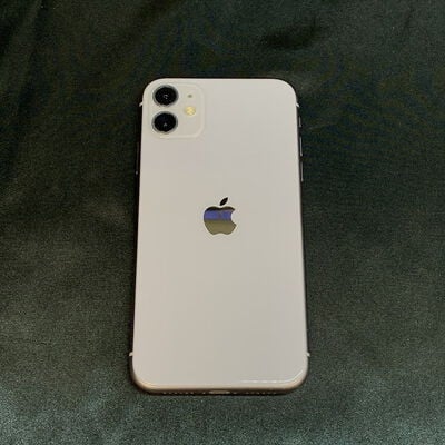 【横浜駅前店】中古  【docomo】 Apple iPhone11 128GB (パープル) MHDM3J/A 新パッケージ版 146110 