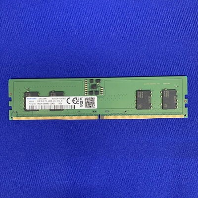 【横浜駅前店】中古  PC5-38400 8GB デスクトップ用 151530 