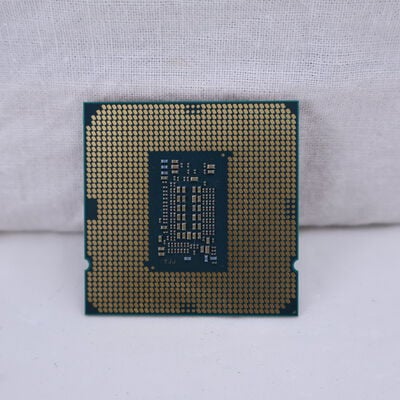 【通販センター】中古  INTEL Core i3 10105 (1200/3.7G/6M/C4/T8) 145174 
