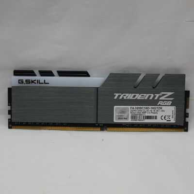 【通販センター】中古  PC4-25600 8GB デスクトップ用(DDR4-3200) 140727 