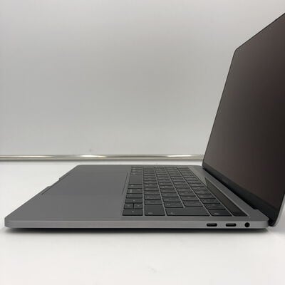 【福井日之出店】中古  Apple Macbook Pro 2018 （13.3インチ/Core i7 2.7GHz/16GB/1TB/スペースグレイ） MR9T2J/A 3310005822 