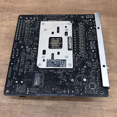 【宇都宮鶴田店】中古  ASUS ROG STRIX B650E-I GAMING WIFI(B650 AM5 mITX DDR5) 167325 