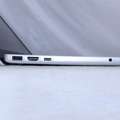 【通販センター】中古  HP Laptop 15-FC0005AU(AMD Ryzen 3 7320U/8GB DDR5 (PC5)/SSD256GB/なし/オンボード/15.6/1920x1080/Wi-Fi/W11H64 MAR) 202291 