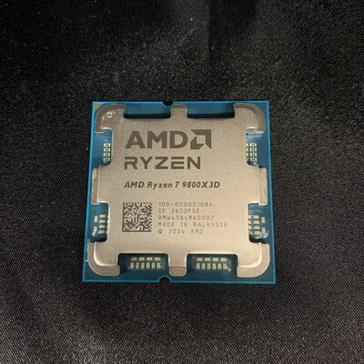 【横浜駅前店】中古  AMD Ryzen 7 9800X3D (AM5/4.7/104M/C8/T16/120W) 172566 