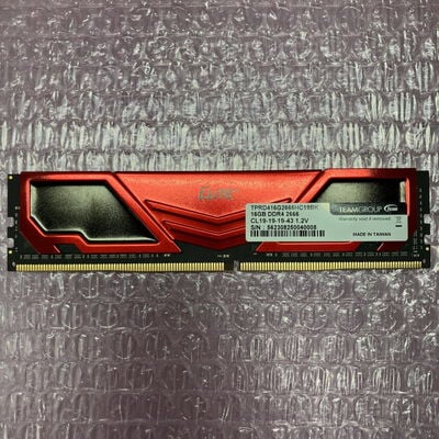 【町田店】中古  PC4-21300 16GB デスクトップ用(DDR4-2666) 135638 