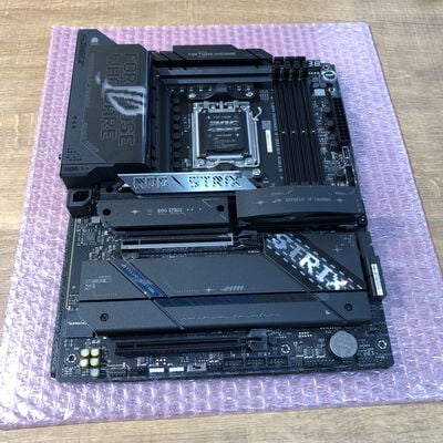 【姫路店】中古  ASUS ROG STRIX X870-F GAMING WIFI(X870 AM5 ATX) 172205 