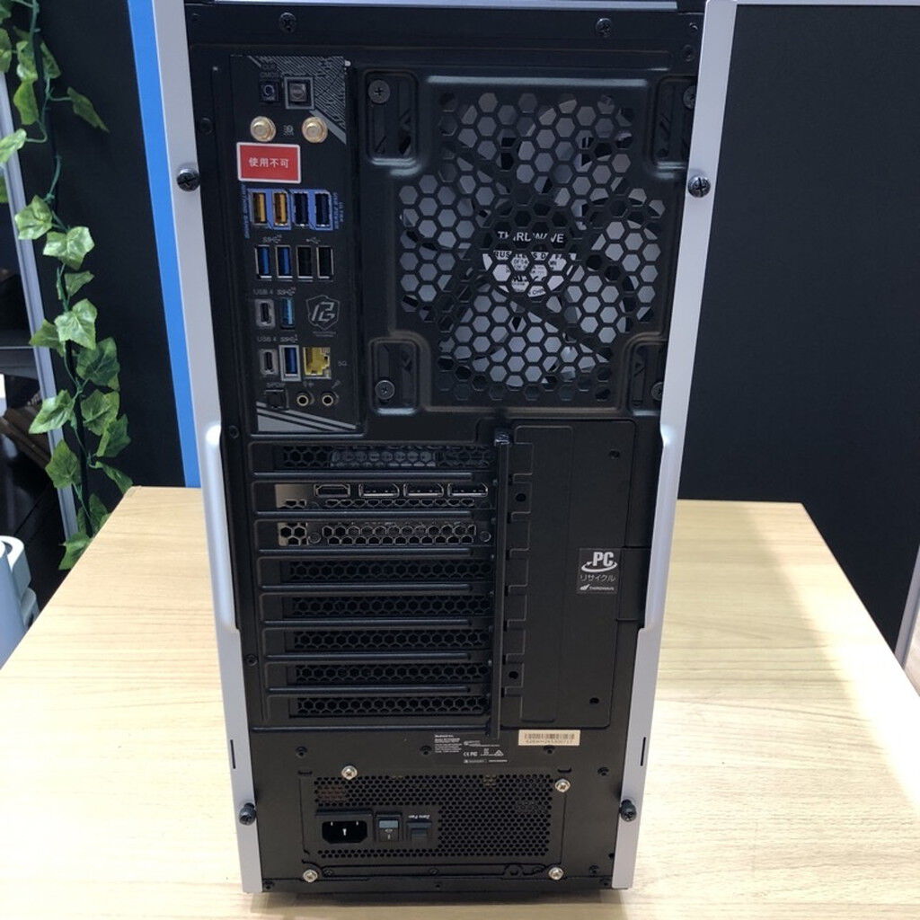 中古 THIRDWAVE GALLERIA ZA7R-R58(Ryzen 7 9800X3D/32GB/SSD1TB