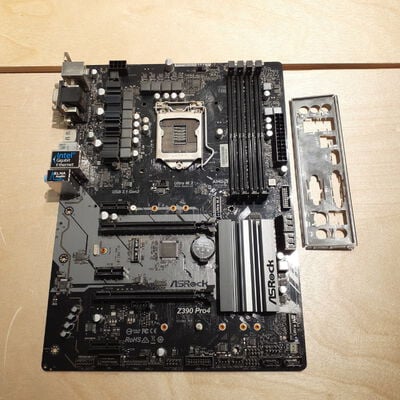 【鹿児島店】中古  ASRock Z390 Pro4 (Z390 1151 ATX DDR4) 138879 