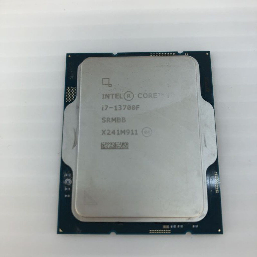 中古 INTEL Core i7 13700F (1700/2.1G/30M/C16/T24) 154211 （374060