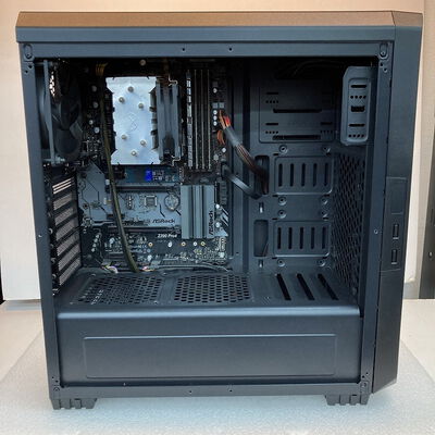 【京都店】中古  自作パソコン (Core i7 9700/32GB/SSD500GB/なし/オンボード/OS無し) 3180006569 