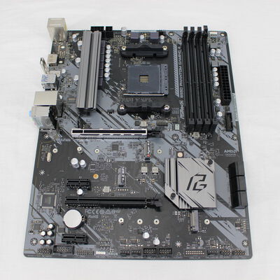 【通販センター】中古  ASRock B550 Phantom Gaming 4 (B550 AM4 ATX DDR4)142933【10/30値下げ!】 