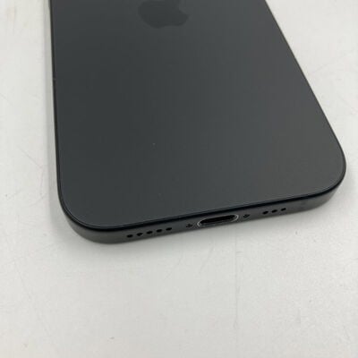 【なんば店】中古  【国内版SIMフリー】Apple iPhone15 無印 256GB ブラック MTMN3J/A 161086 