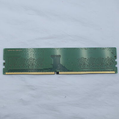 【通販センター】中古  PC4-21300 8GB デスクトップ用(DDR4-2666) 126165 