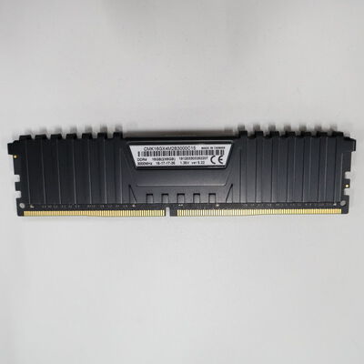 【通販センター】中古  PC4-24000 8GB デスクトップ用(DDR4-3000) 128475 