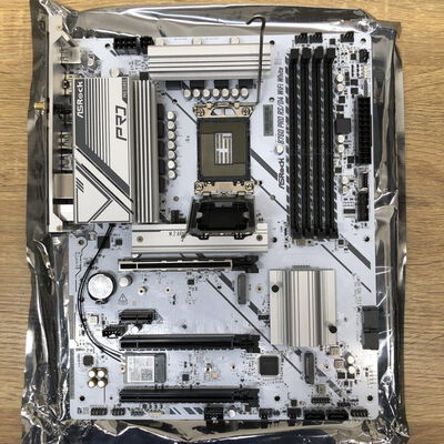【津ラッツ店】中古  ASRock B760 Pro RS/D4 WiFi White (B760 1700 ATX DDR4) 4990001414 