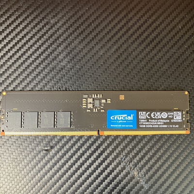 【富士青葉店】中古  Crucial CT16G52C42U5.M8G1(DDR5 PC5-41600 16GB) 183231 