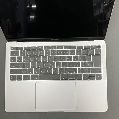 【大須店】中古  Apple MacBook Air 13インチ (i5 1.6GHz/8GB/256GB) スペースグレイ Touch ID True Tone搭載モデル MVFJ2J/A (Mid 2019) 141229 