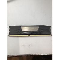 中古  Corsair　CMK32GX5M2A4800C40(PC5-38400 16GB デスクトップ用) 4680002816 