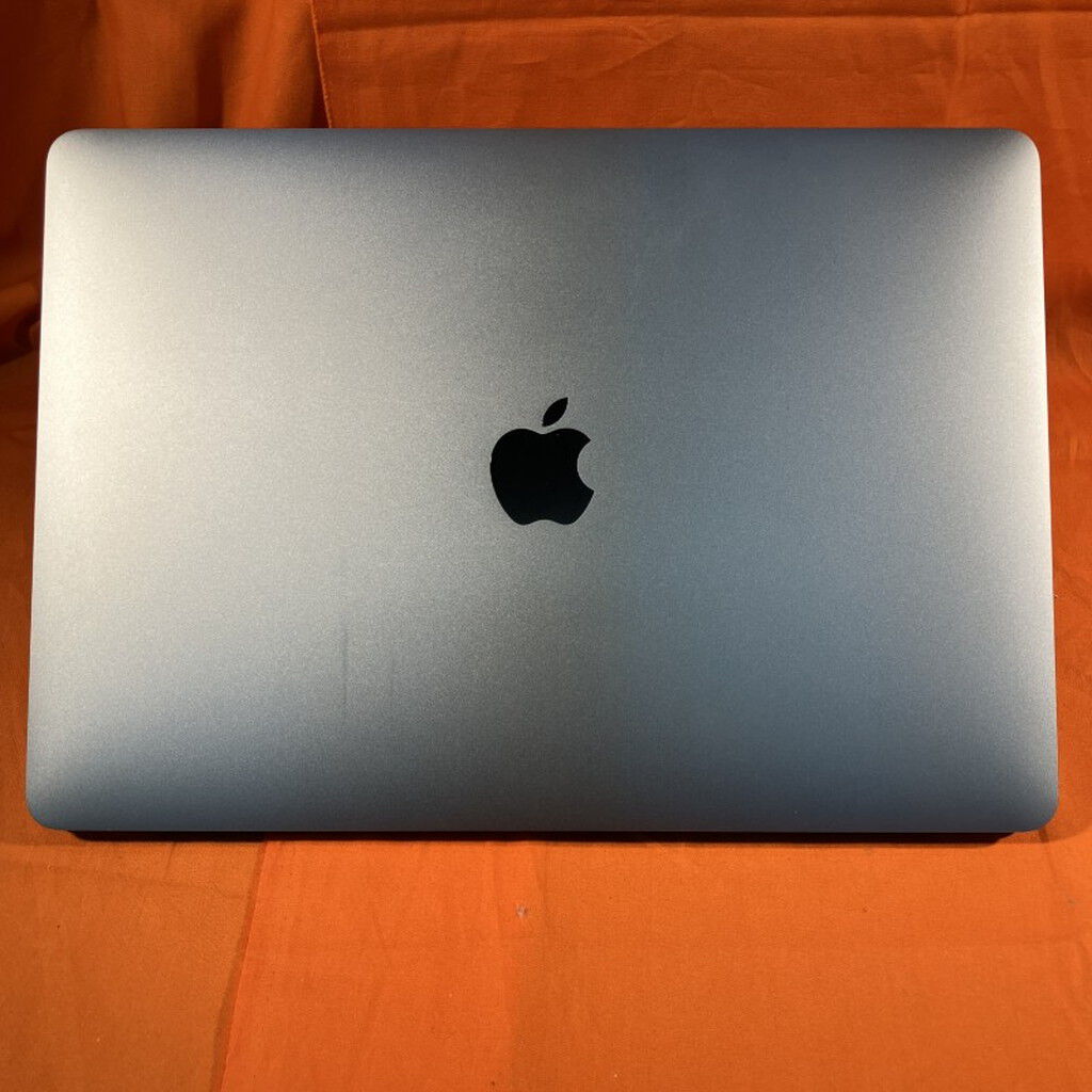 中古 Apple MacBook Pro 13インチ 2020 (M1 8CPU 8GPU/16GB/256GB