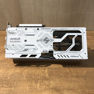 【姫路店】中古  ASRock RX9060XT SL 16GO(RX9060XT Steel Legend 16G) 179896 