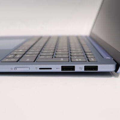 【札幌店】中古  NEC LAVIE PC-GE32B38A1(Ryzen 7 7735HS/16GB/SSD512GB/なし/オンボード/13.3インチ/1920*1200/W11H) 3210016046 