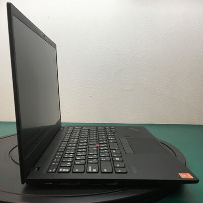 【佐賀南部バイパス店】中古  Lenovo ThinkPad　X1(i7-10510U/16GB/SSD512GB/ドライブなし/W11P) 5250001288 