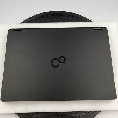 【新潟店】中古  FUJITSU LIFEBOOK U7410 (INTEL Core i5 10310U 1.7GHz/16GB/SSD256GB/-/オンボード/14/1366x768/Wi-Fi/WEBCAM/W11H64) 180534 